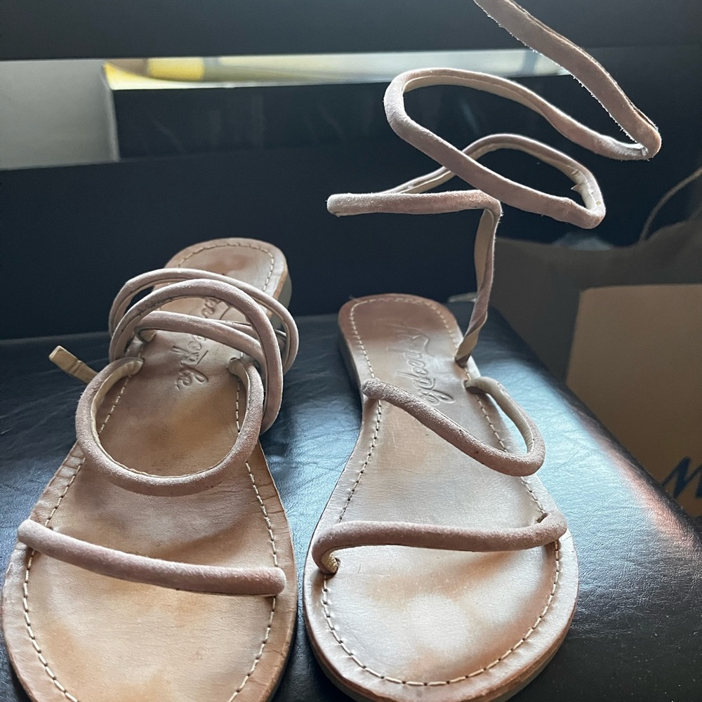 Sandals - Picture 6 of 6